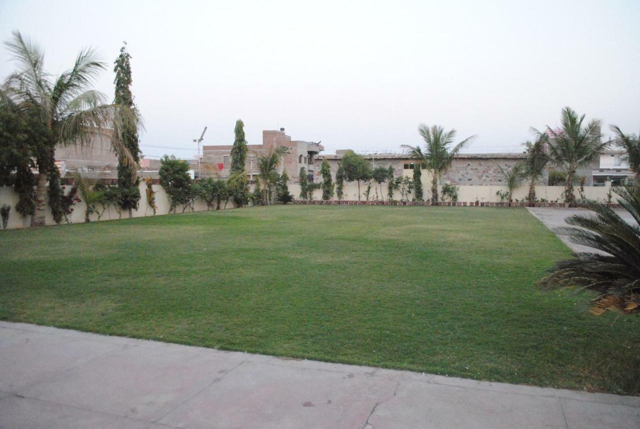 Geetco Hotel Jalor Extérieur photo