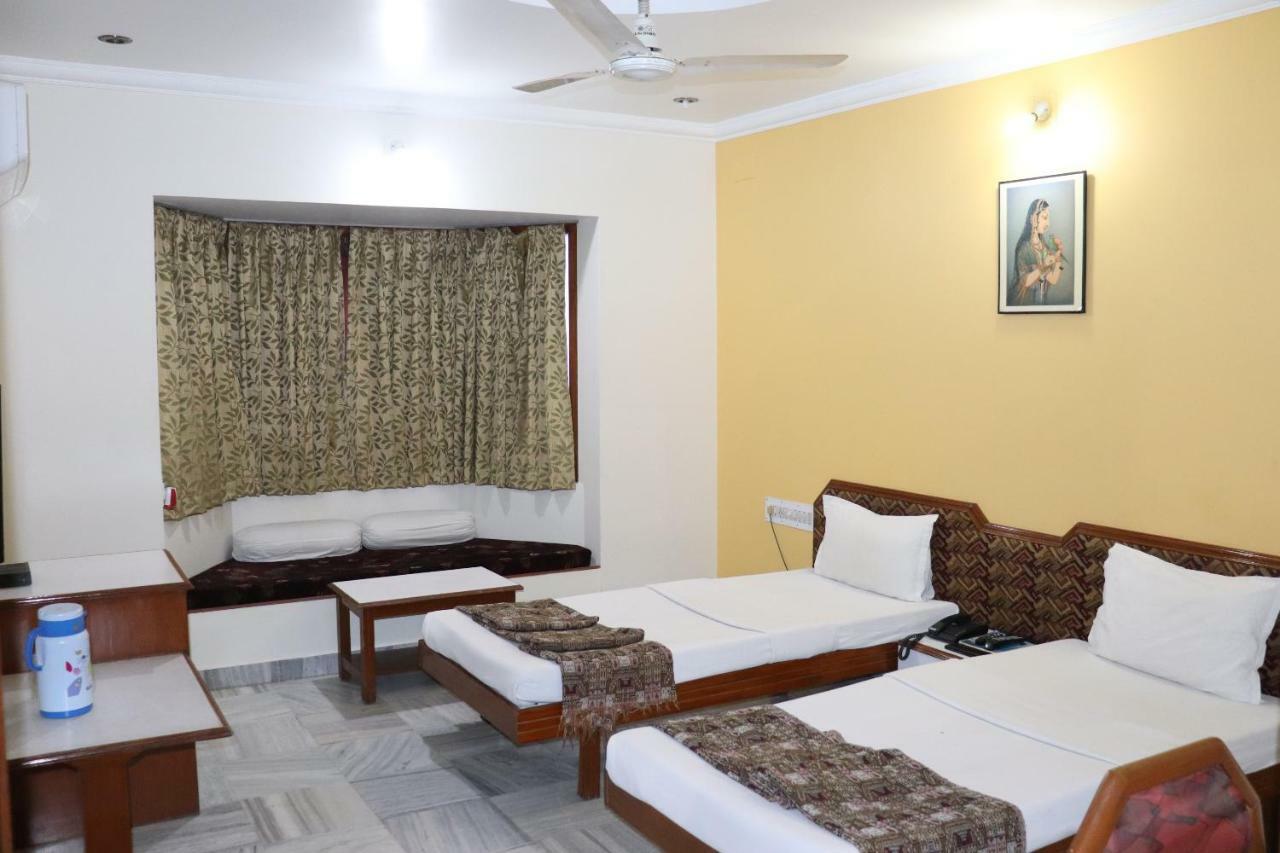 Geetco Hotel Jalor Extérieur photo