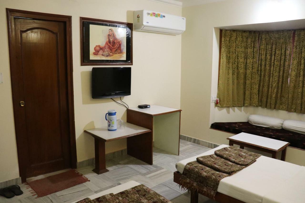 Geetco Hotel Jalor Extérieur photo