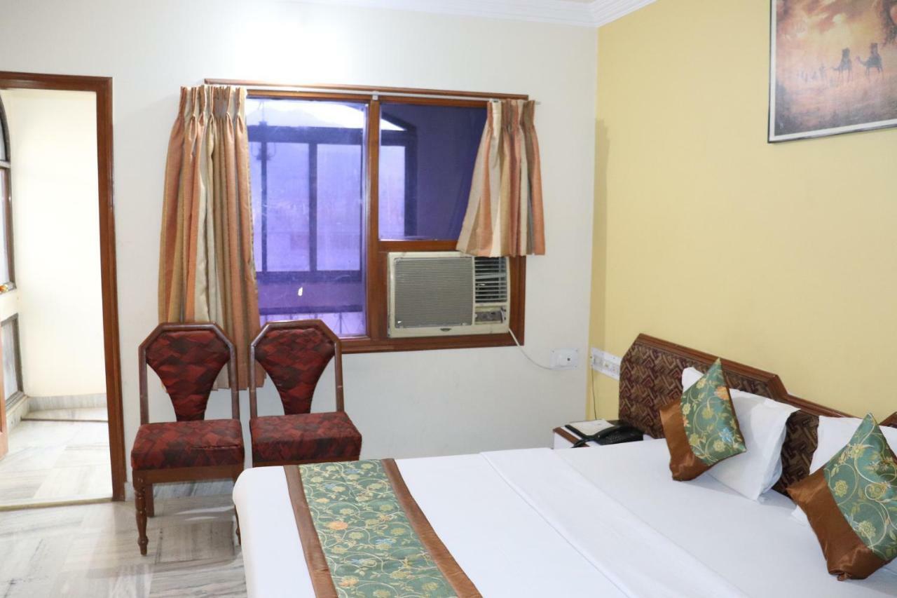 Geetco Hotel Jalor Extérieur photo