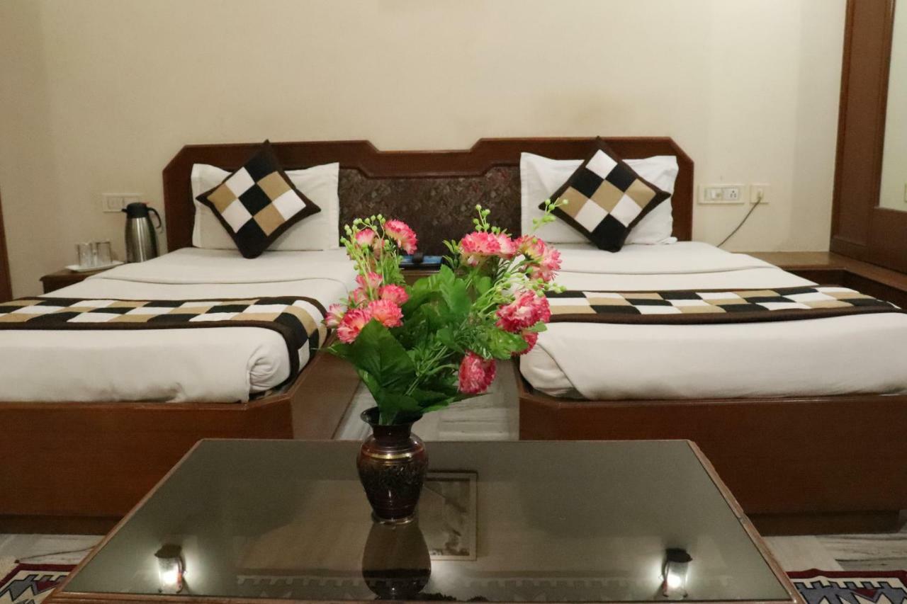 Geetco Hotel Jalor Extérieur photo